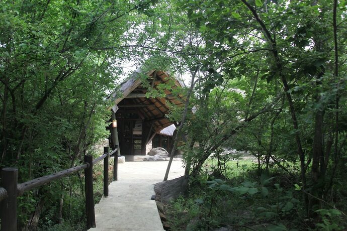 Imagen general del Hotel Serena Mivumo River Lodge. Foto 12