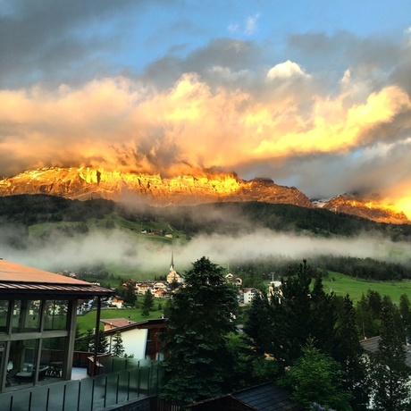 Imagen de los exteriores del Hotel Serena, Runch. Foto 12