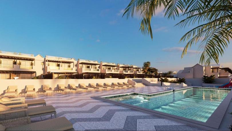 Imagen de la piscina del Hotel Serena del Mar by LIVVO. Foto 7