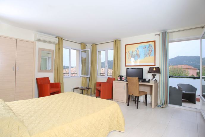 Imagen de la habitación del Hotel Serenada. Foto 3