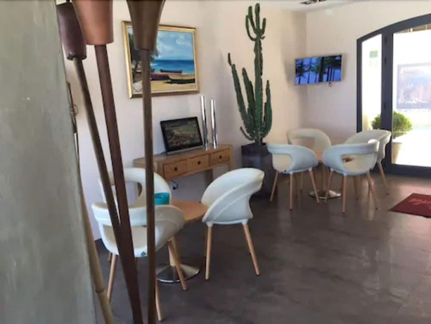 Imagen de los interiores del Hotel Serenada. Foto 17