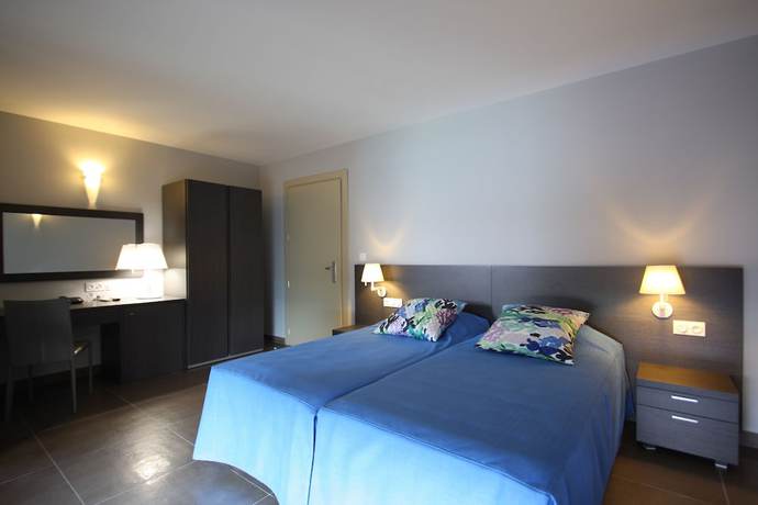 Imagen de la habitación del Hotel Serenada. Foto 9
