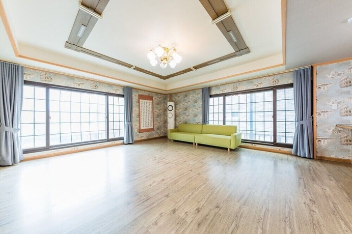 Imagen de la habitación del Hotel Serence Pension. Foto 8