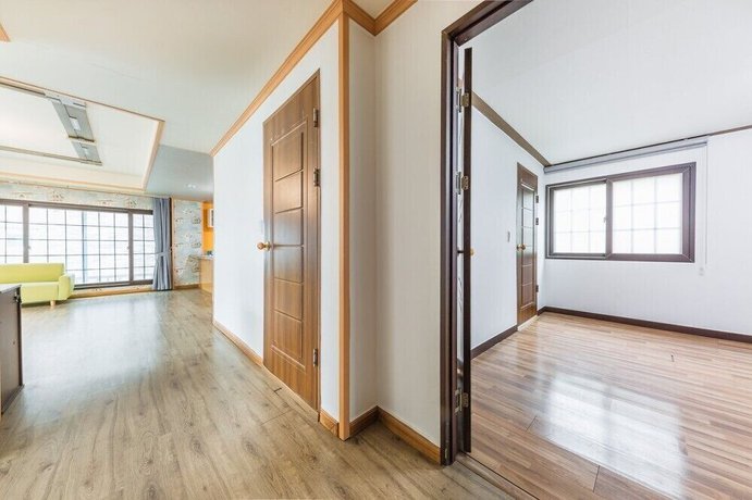 Imagen de la habitación del Hotel Serence Pension. Foto 19