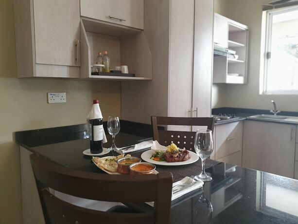 Imagen general del Hotel Serendib Suites and Conference Center. Foto 10