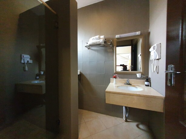 Imagen general del Hotel Serendib Suites and Conference Center. Foto 15