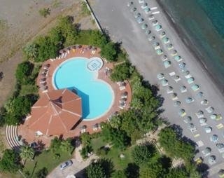 Imagen de la piscina del Hotel Serendip Select. Foto 5