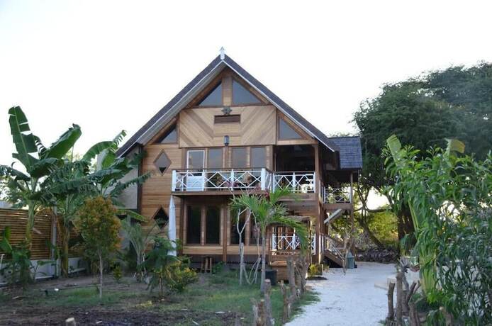 Imagen general del Hotel Serene Beach Villa. Foto 7