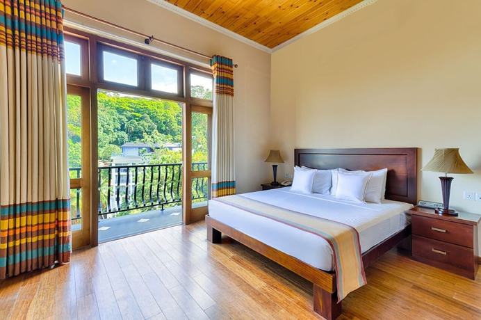 Imagen de la habitación del Hotel Serene Kandy. Foto 15