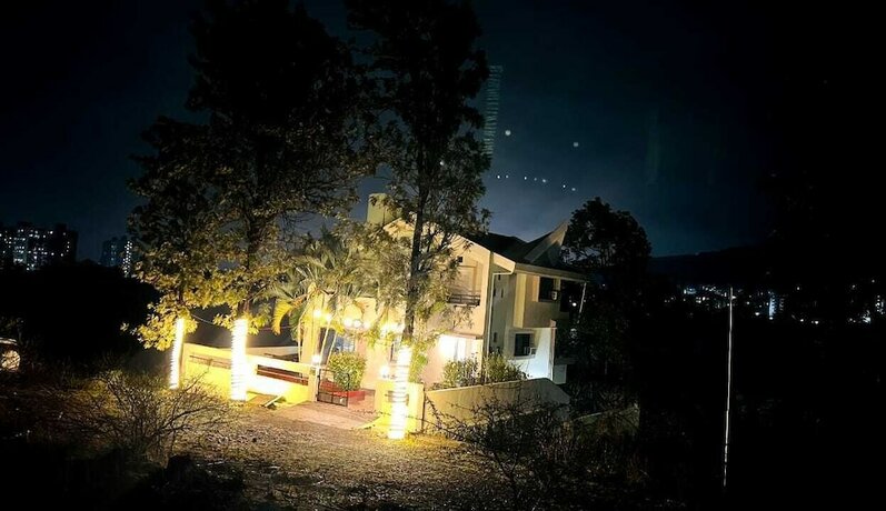 Imagen general del Hotel Serene Lake Castle. Foto 13