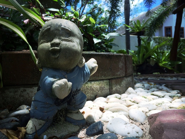 Imagen de los exteriores del Hotel Serene Sands Health Resort. Foto 7