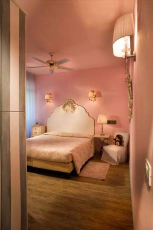 Imagen de la habitación del Hotel Serenella, Sirmione. Foto 16