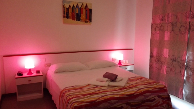 Imagen de la habitación del Hotel Serenella, Venecia. Foto 8