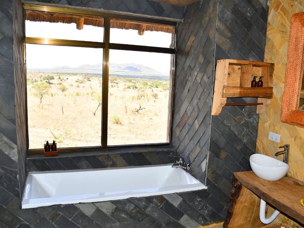 Imagen de la habitación del Hotel Serengeti Safari Lodge. Foto 9