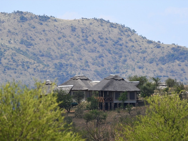 Imagen de los exteriores del Hotel Serengeti Safari Lodge. Foto 17