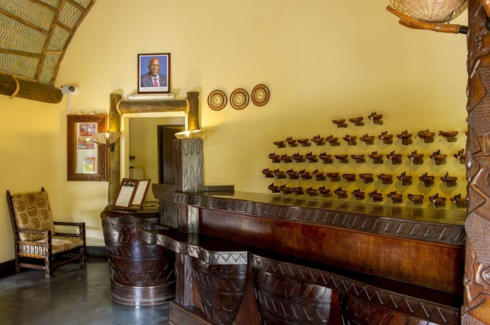 Imagen de los interiores del Hotel Serengeti Serena Safari Lodge. Foto 12