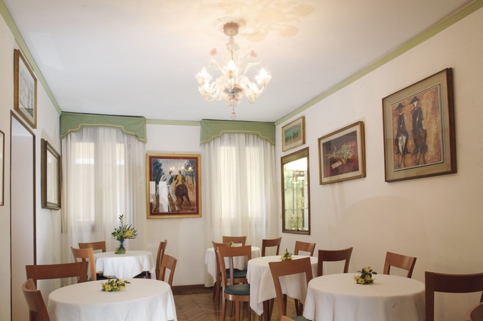 Imagen del bar/restaurante del Hotel Serenissima, Venecia. Foto 4