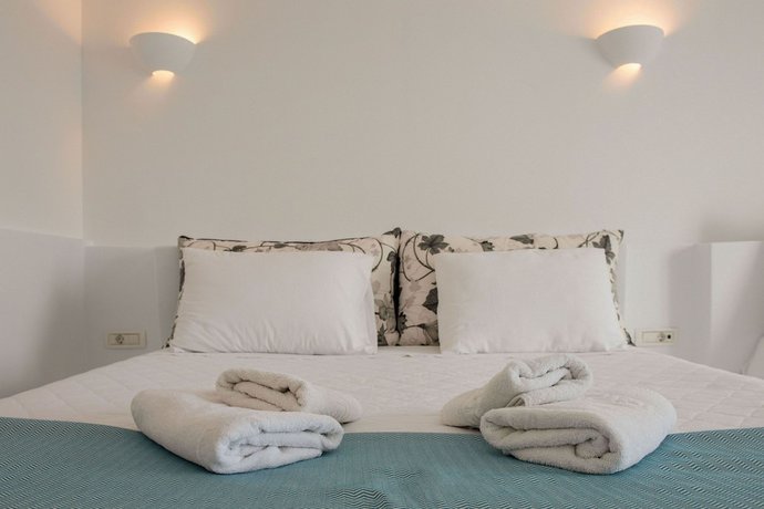 Imagen de la habitación del Hotel Serenit&agrave; Luxury Suites. Foto 16