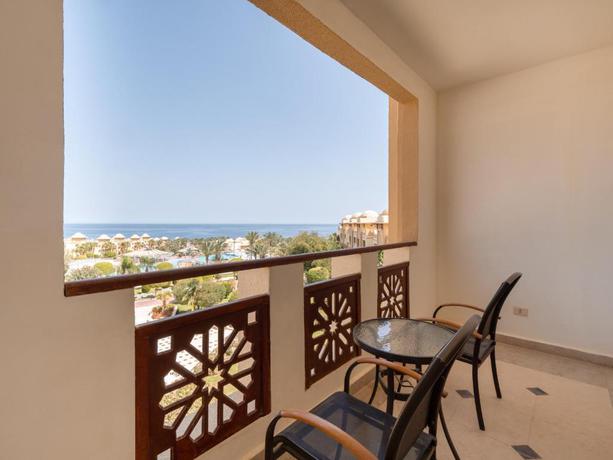 Imagen general del Hotel Serenity Alpha Beach. Foto 18