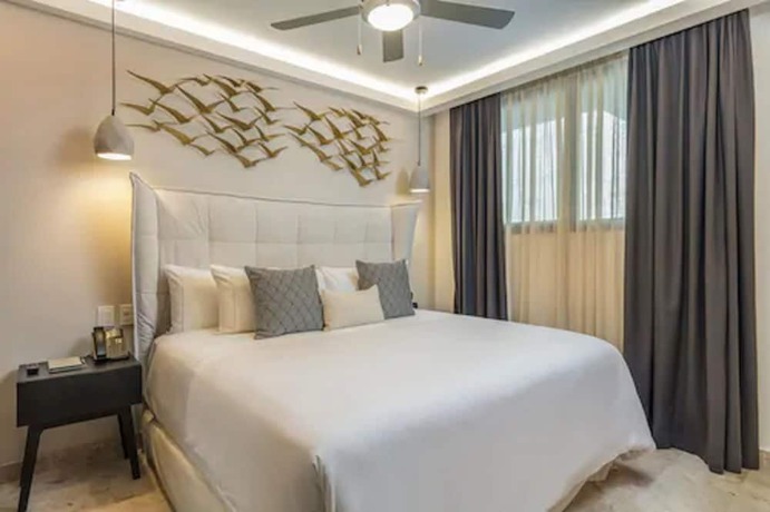 Imagen de la habitación del Hotel Serenity Boutique. Foto 16