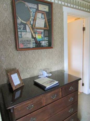 Imagen de la habitación del Hotel Serenity Inn Newport. Foto 3
