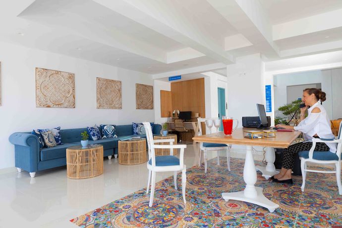 Imagen de los interiores del Hotel Serenity Spritz - Adults Only. Foto 16