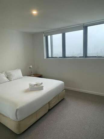 Imagen de la habitación del Hotel Serenity Surfers Paradise. Foto 11