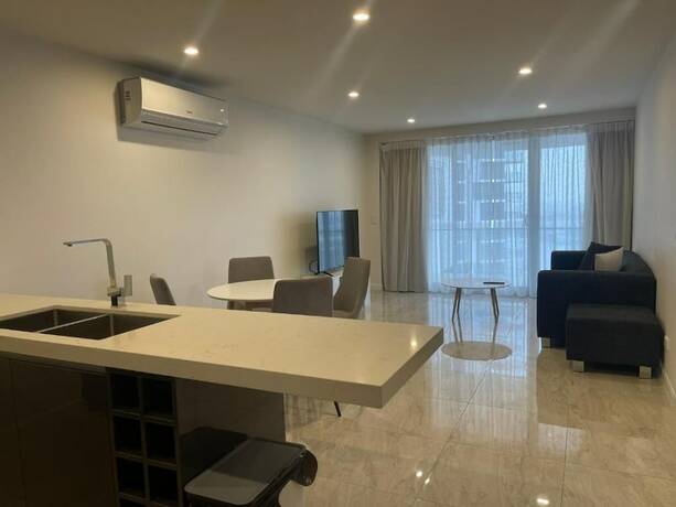 Imagen de la habitación del Hotel Serenity Surfers Paradise. Foto 16