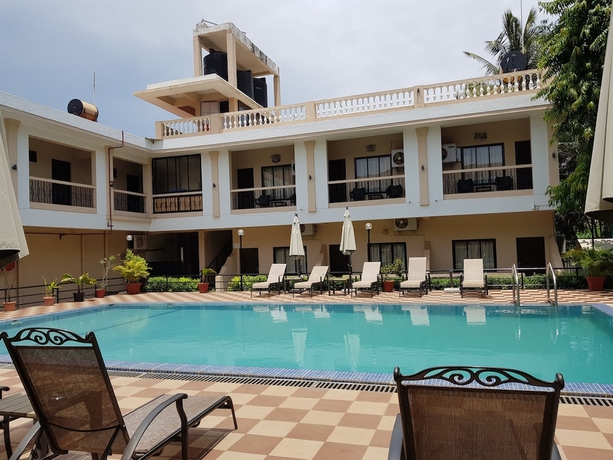 Imagen de la piscina del Hotel Serenity by the Sea Beach Resort. Foto 19