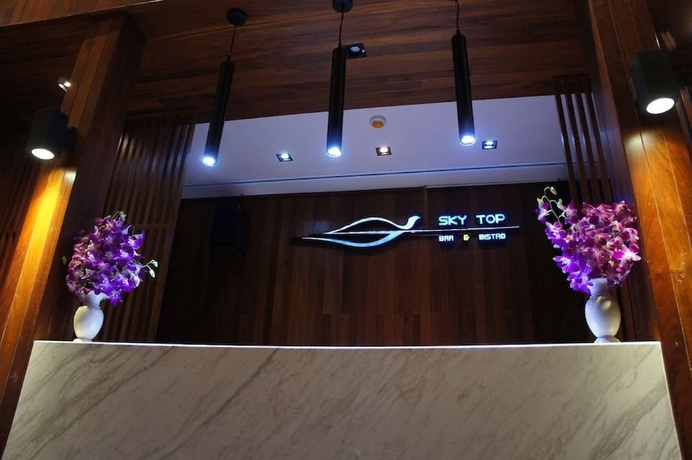 Imagen de los interiores del Hotel Serenotel Pattaya Beach Front. Foto 16