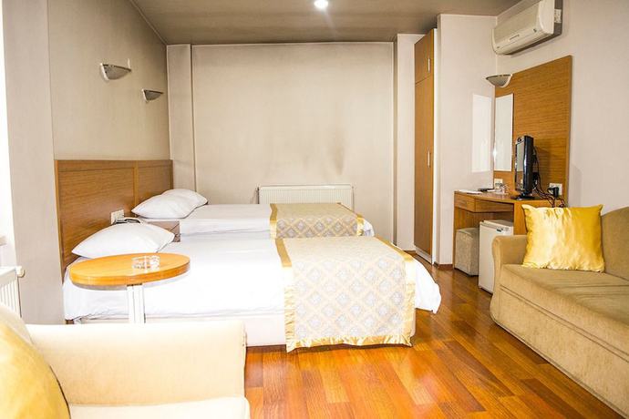 Imagen de la habitación del Hotel Serenti. Foto 14