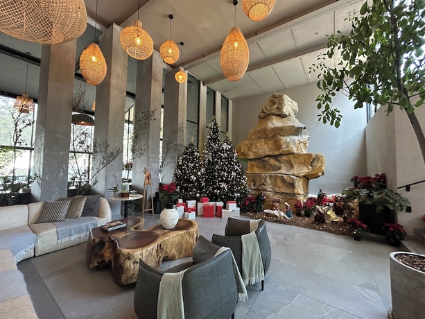 Imagen de los interiores del Hotel Serenzzo and Cuisine. Foto 15