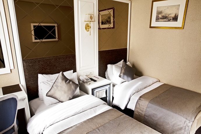 Imagen de la habitación del Hotel Seres. Foto 3