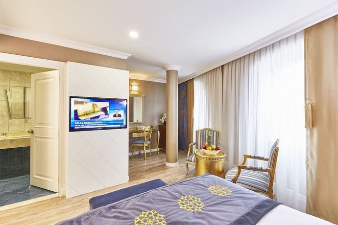 Imagen de la habitación del Hotel Seres. Foto 7