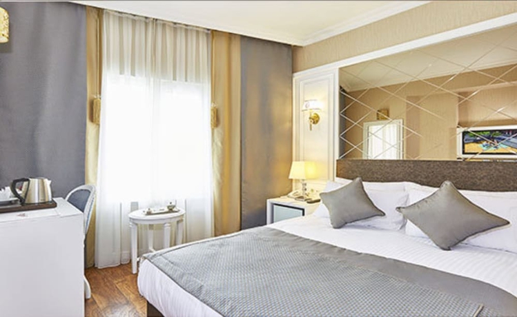 Imagen de la habitación del Hotel Seres. Foto 9