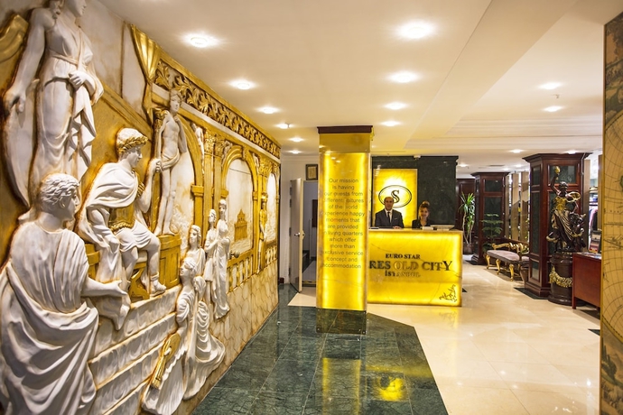 Imagen de los interiores del Hotel Seres. Foto 18