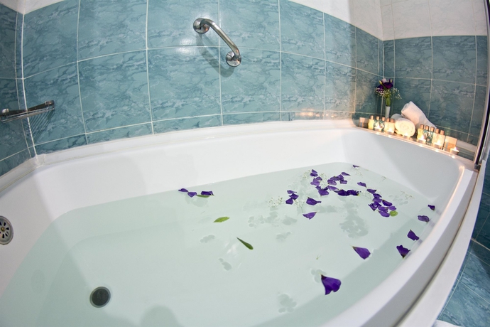 Imagen de la habitación del Hotel Sergah. Foto 11