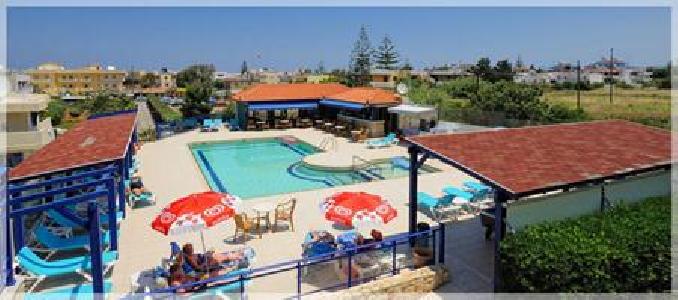 Imagen de la piscina del Hotel Sergiani Garden Apartments. Foto 6