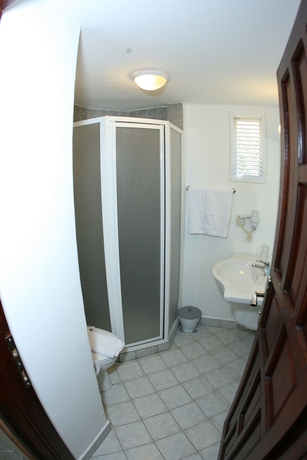 Imagen de la habitación del Hotel Serhan. Foto 10
