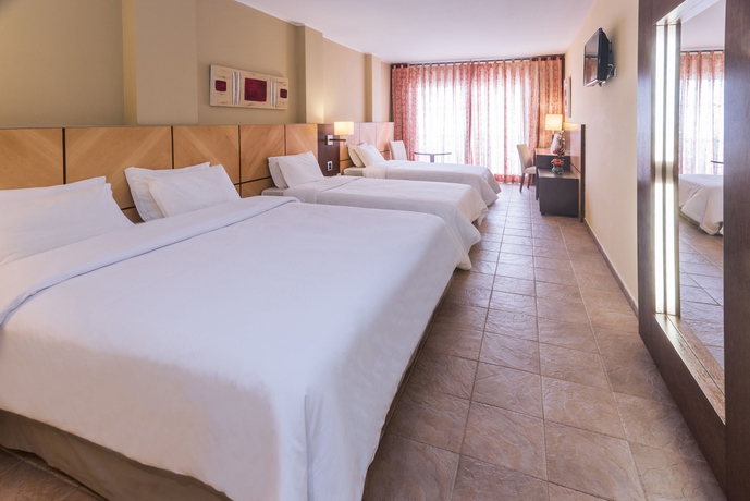 Imagen de la habitación del Hotel Serhs Natal Grand and Resort. Foto 4