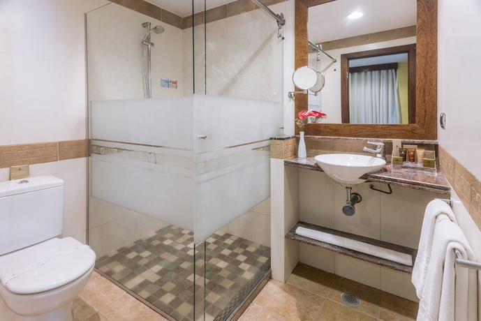 Imagen de la habitación del Hotel Serhs Natal Grand and Resort. Foto 6