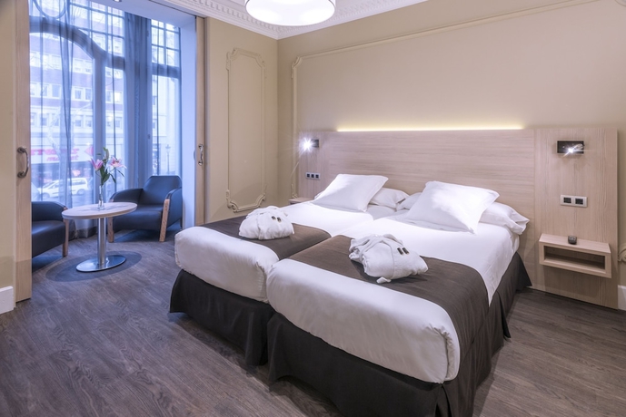 Imagen de la habitación del Hotel Serhs Rivoli Rambla. Foto 8