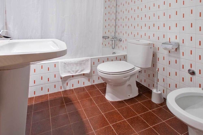 Imagen de la habitación del Hotel Serhs Ski Port del Comte. Foto 7