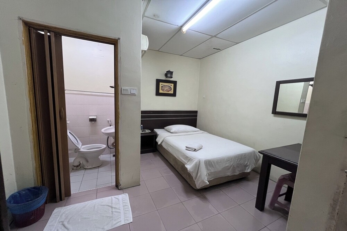 Imagen de la habitación del Hotel Seri Kemaman Inn, Chukai Terengganu. Foto 4