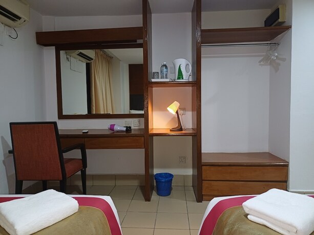 Imagen de la habitación del Hotel Seri Putra. Foto 13