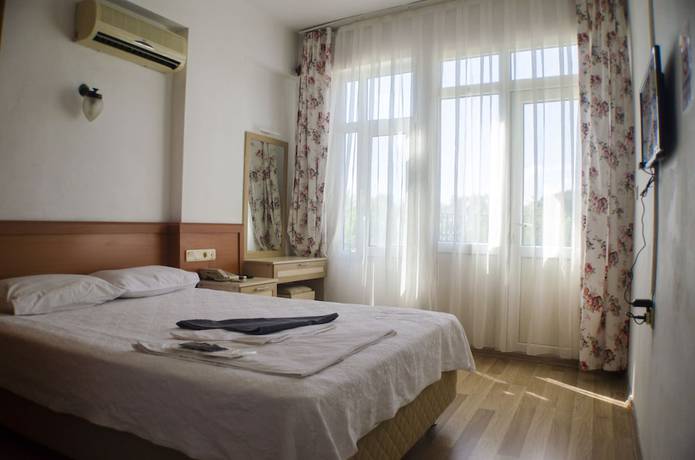 Imagen de la habitación del Hotel Seril 1. Foto 17