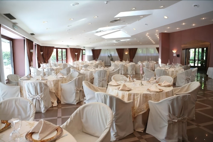 Imagen de los interiores del Hotel Serino. Foto 18