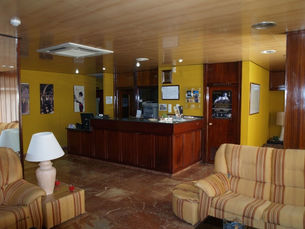 Imagen de los interiores del Hotel Serit. Foto 6