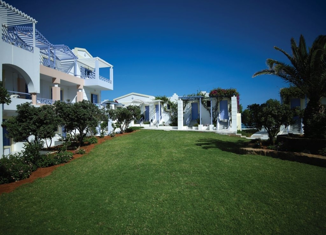 Imagen de los exteriores del Hotel Serita Beach. Foto 4