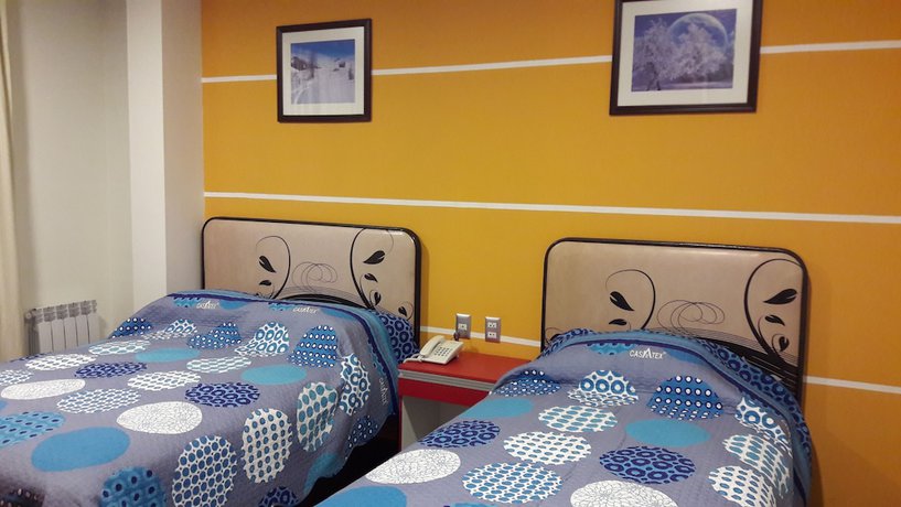 Imagen de la habitación del Hotel Serma. Foto 13